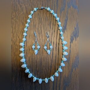Elegant Pearl and Bead Jewelry Set